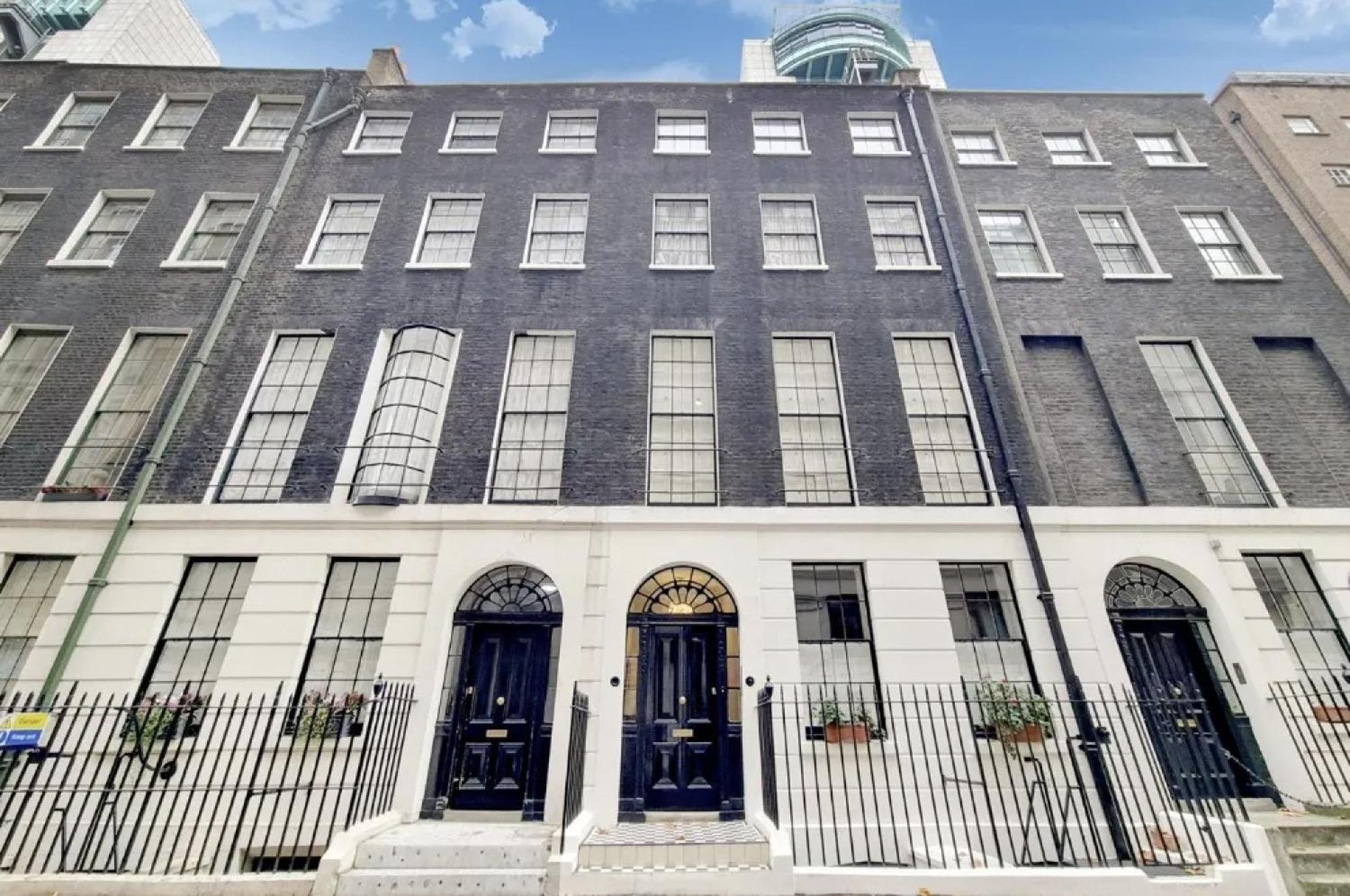 Spacious One-bedroom Flat In Westminster Near Embankment, *
