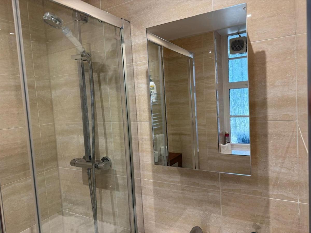 Unbeatable Location, Peaceful Cozy Flat Appartement Londres