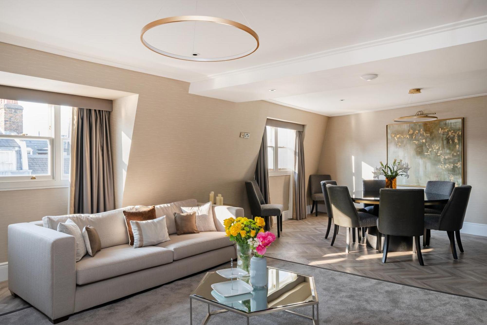 Charles Of Mayfair Londen