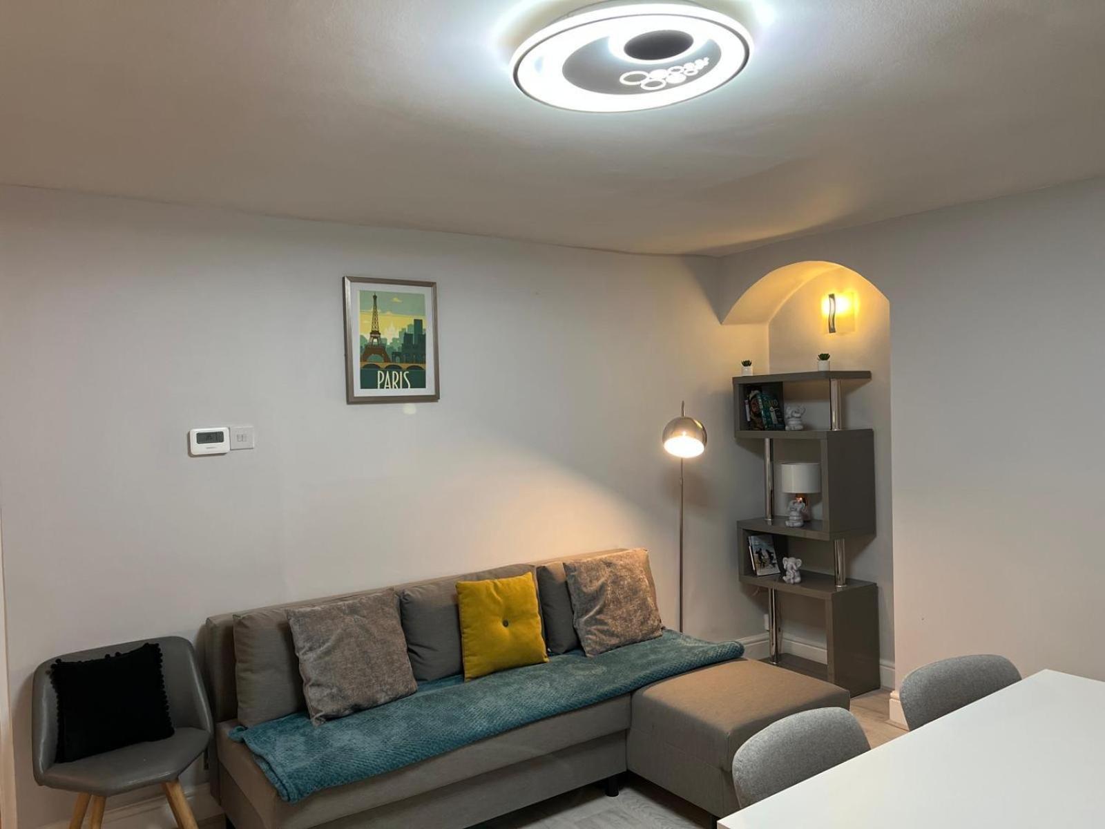Entire Flat In Camden - Kings Cross