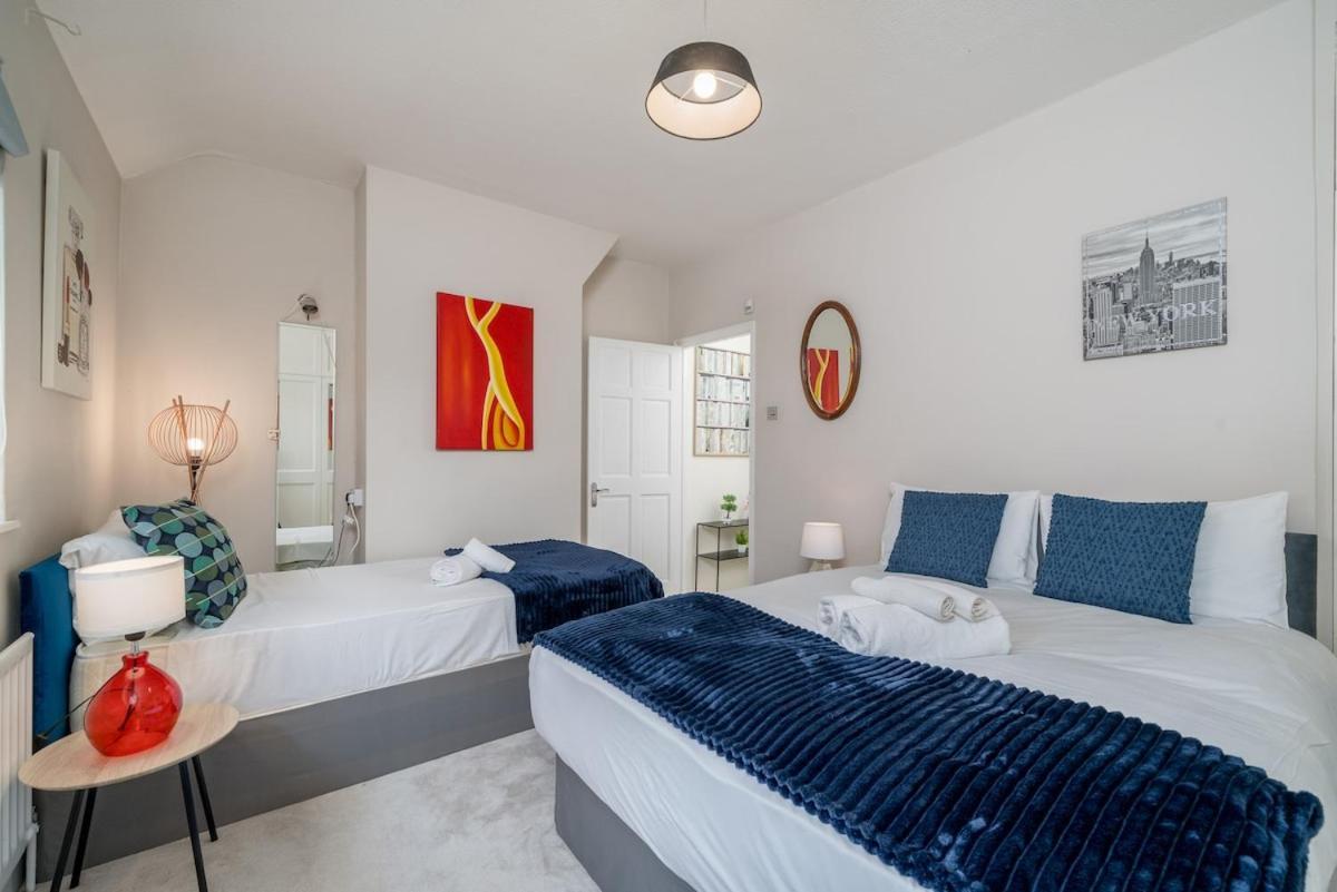 Villa Character Luxury 6 Person 2 Bathroom Garden Sunroom Free Parking Londres