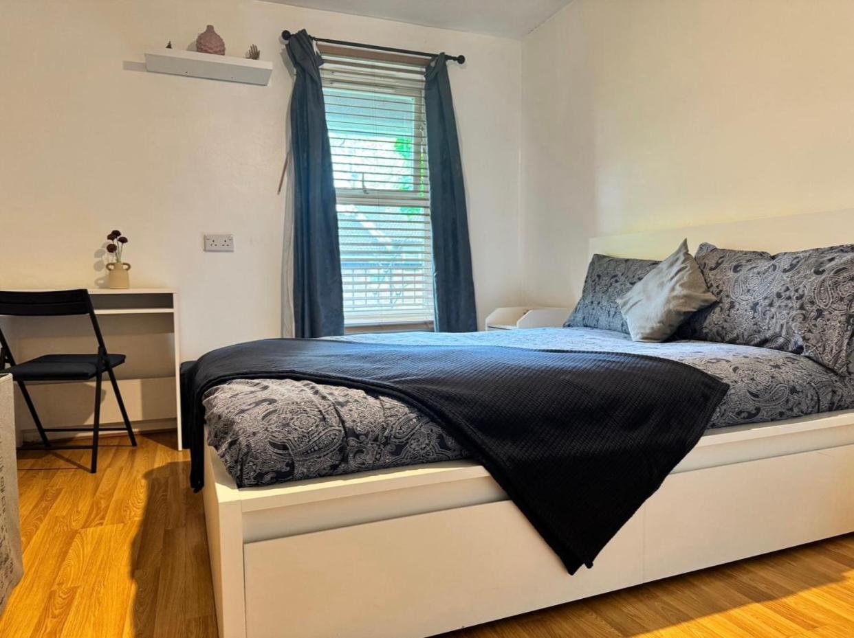 Bright & Cozy Double With Great Transport Links Hospedagem domiciliar *
