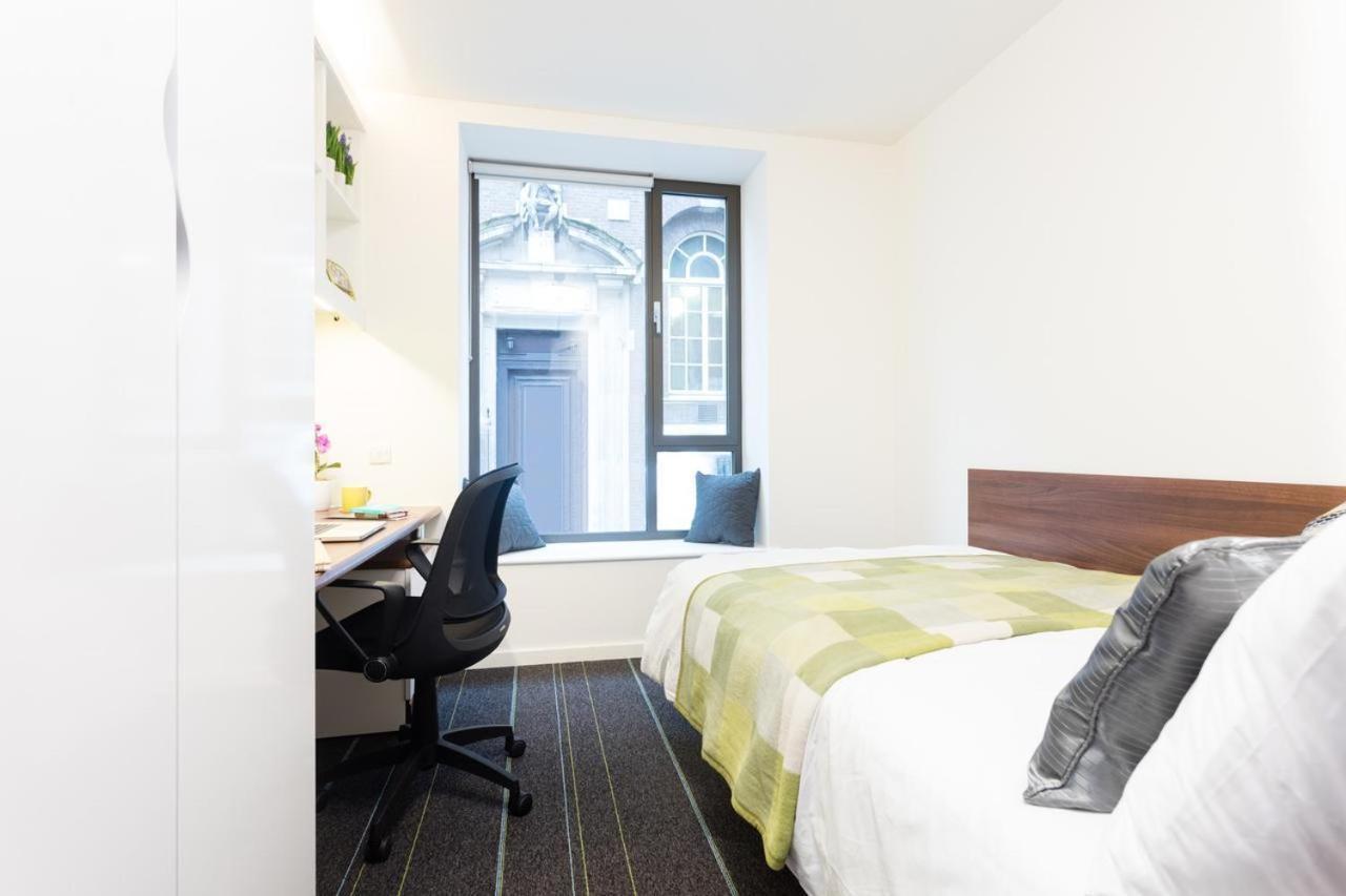 Apartment Garden Halls - Of London