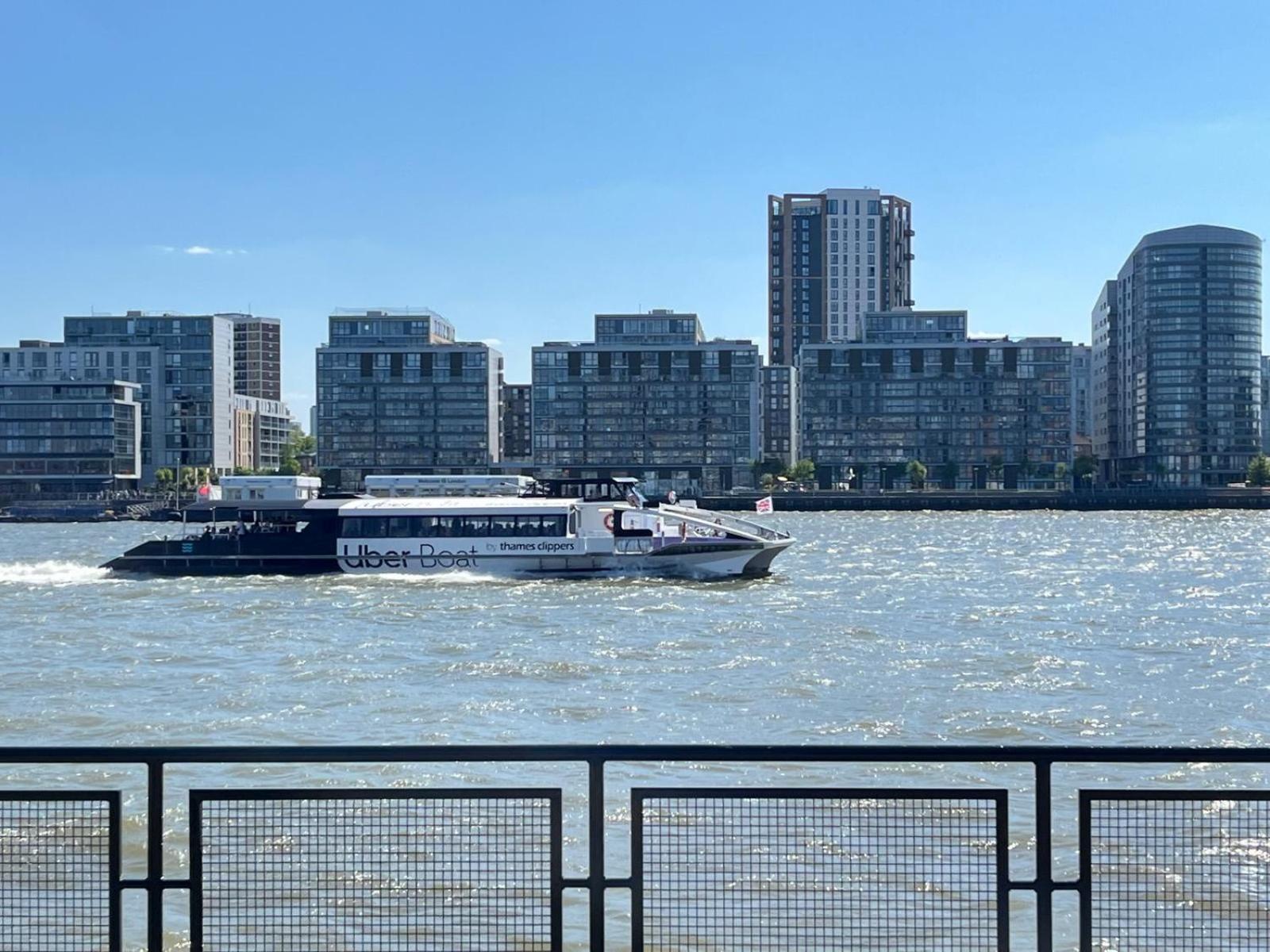 Apartamento Riverside 1bd Near Canary Wharf