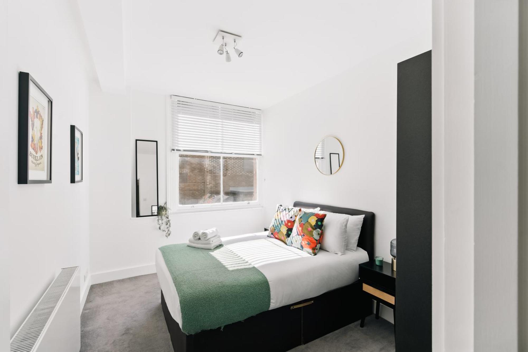Modern 2br With Lift Access Prime Location Appartement *