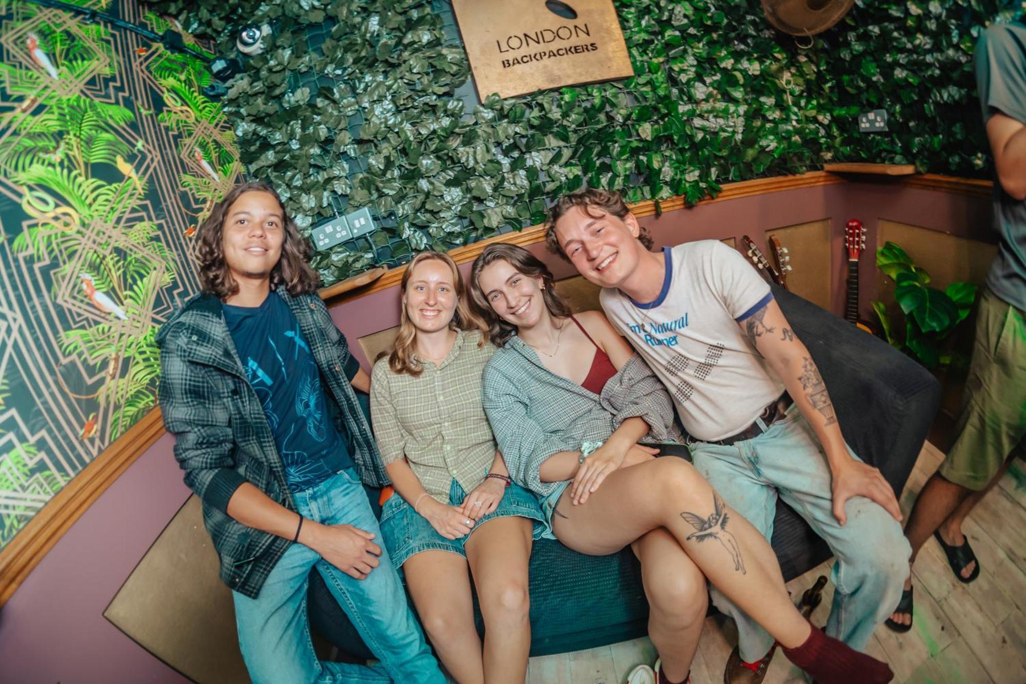 Hostal Backpackers Youth 18 - 35 Years Old Only