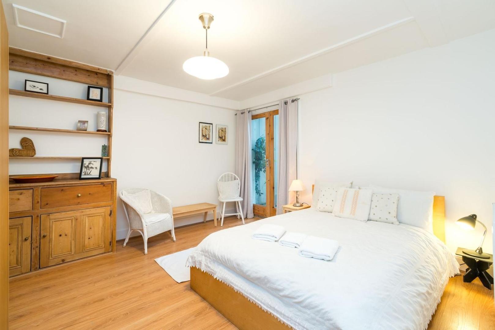 New Stylish 1 Bedroom Flat With Garden | Apartamento *
