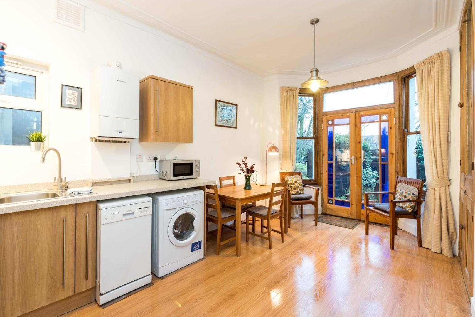 Apartamento New Stylish 1 Bedroom Flat With Garden |
