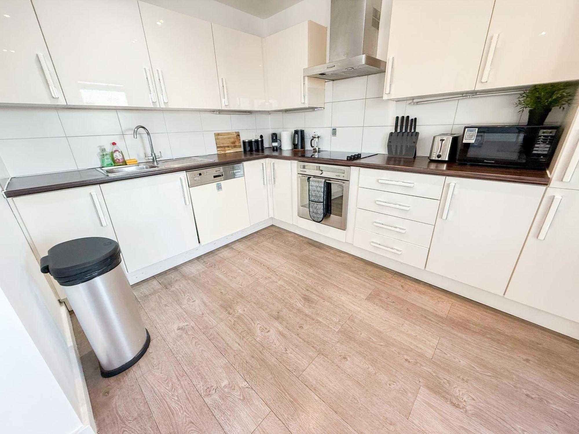 Apartment Contemporary With Private Terraces In Shoreditch, Hoxton, Islington