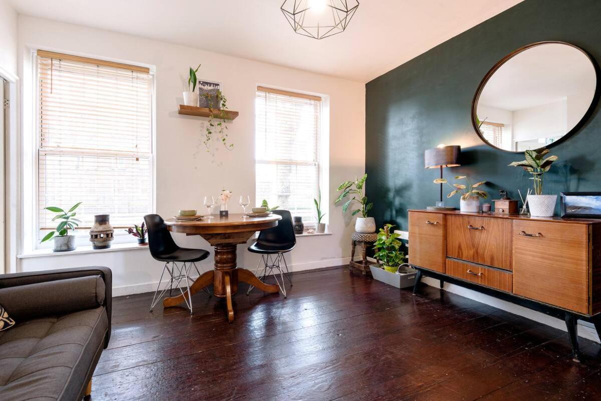 Lovely 2br In Historic Camberwell Location Appartement *