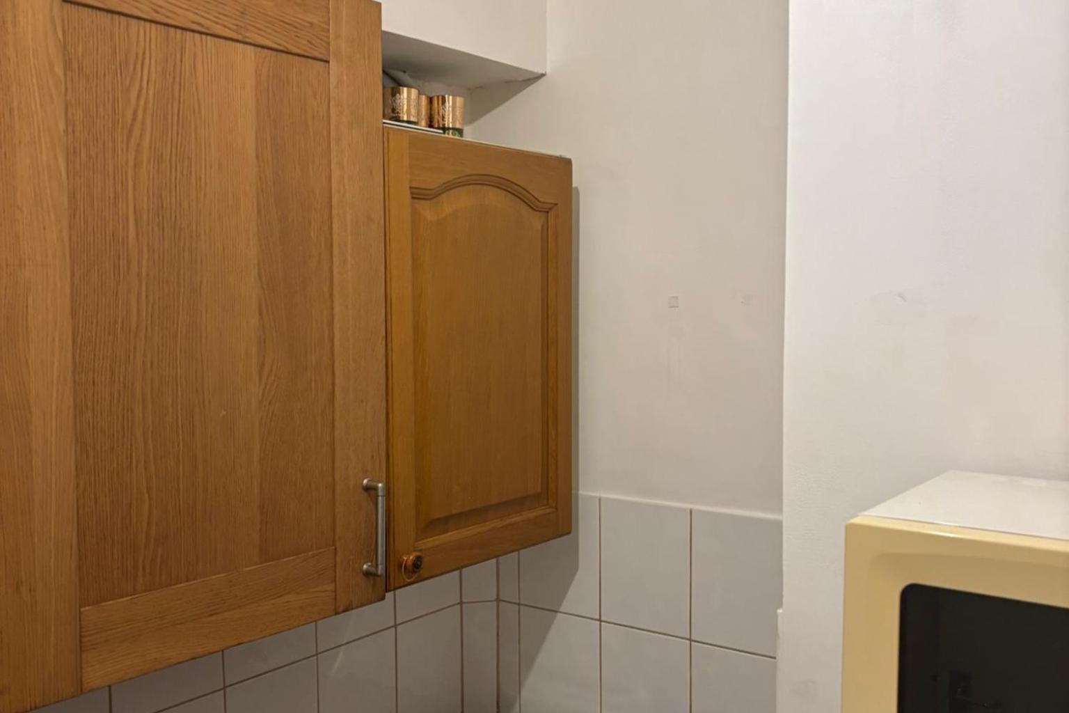 Studiosleeps2-parking-wifi-near Tottenham Stadium *