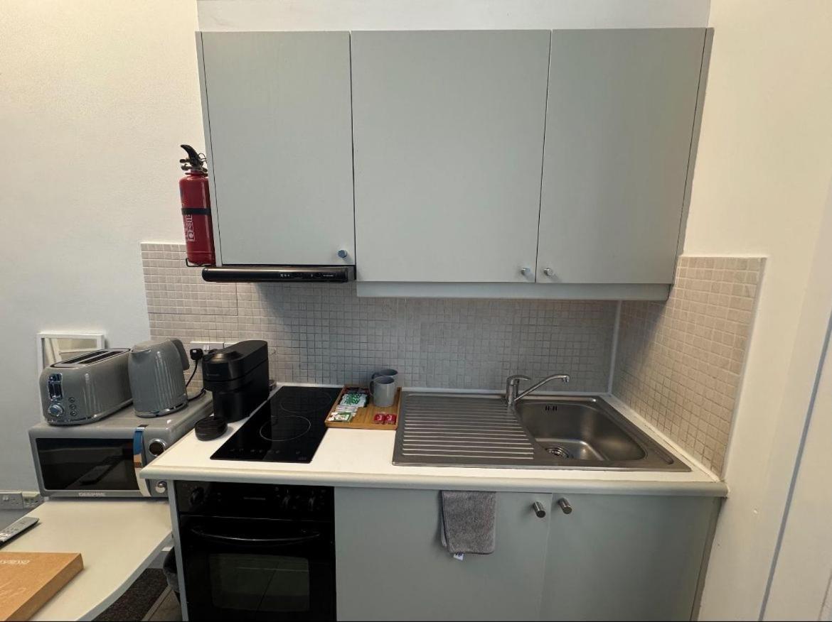 Appartement Compact Flat Close To Hyde Park