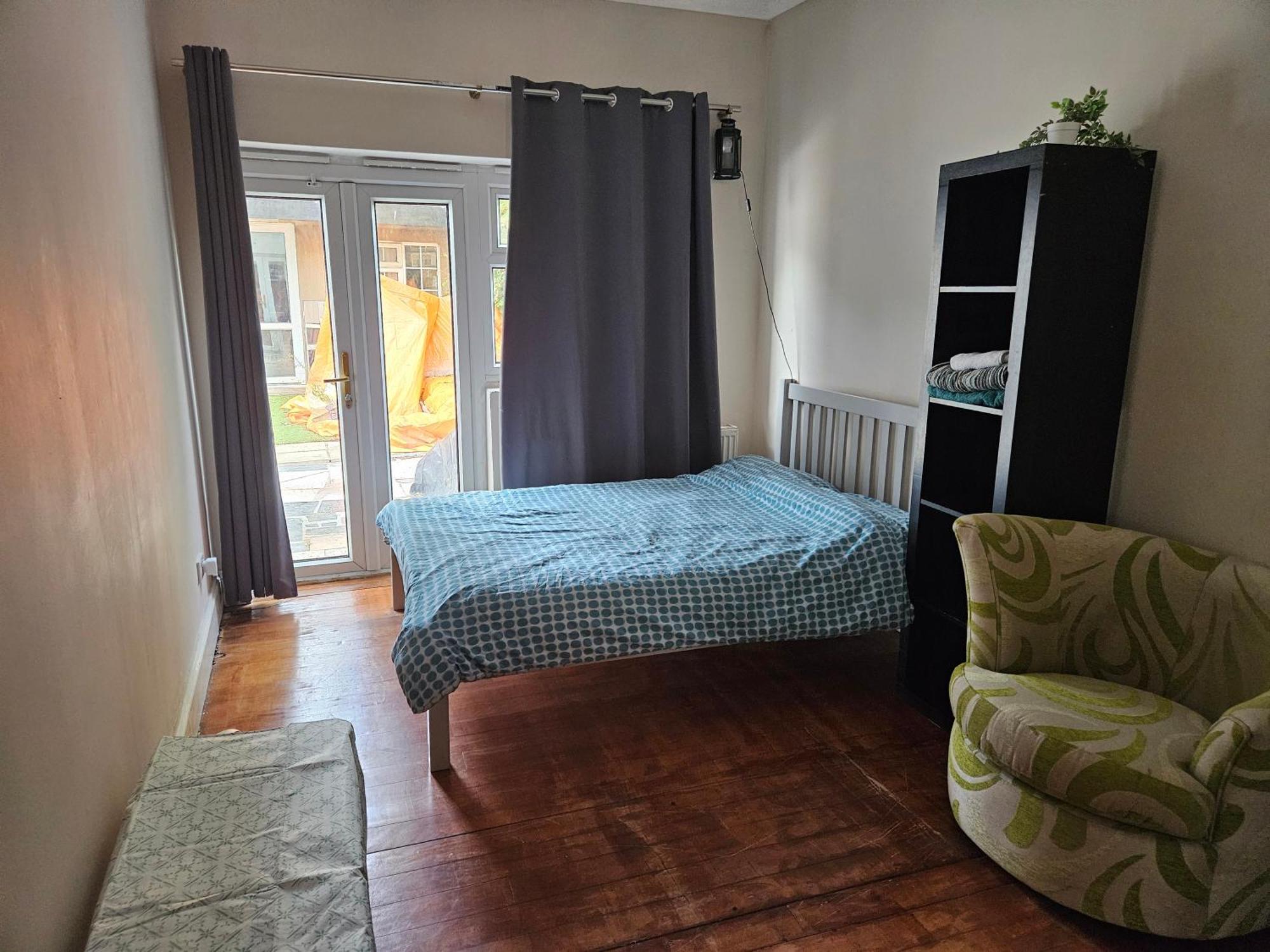 Guest house Private Direct Travel Heathrow & Ldn London