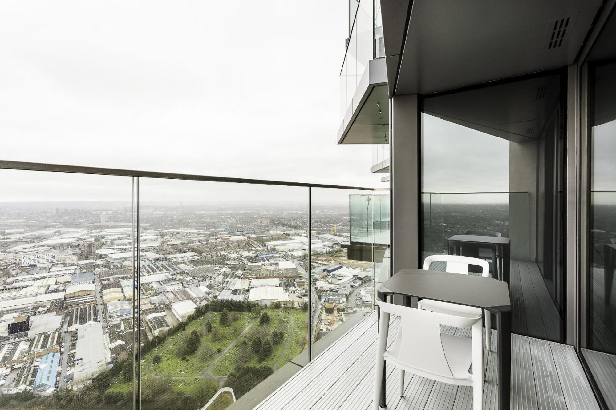 Apartamento North Acton Xii - 2 Bedrooms - 2 Bathrooms - Balcony Londres