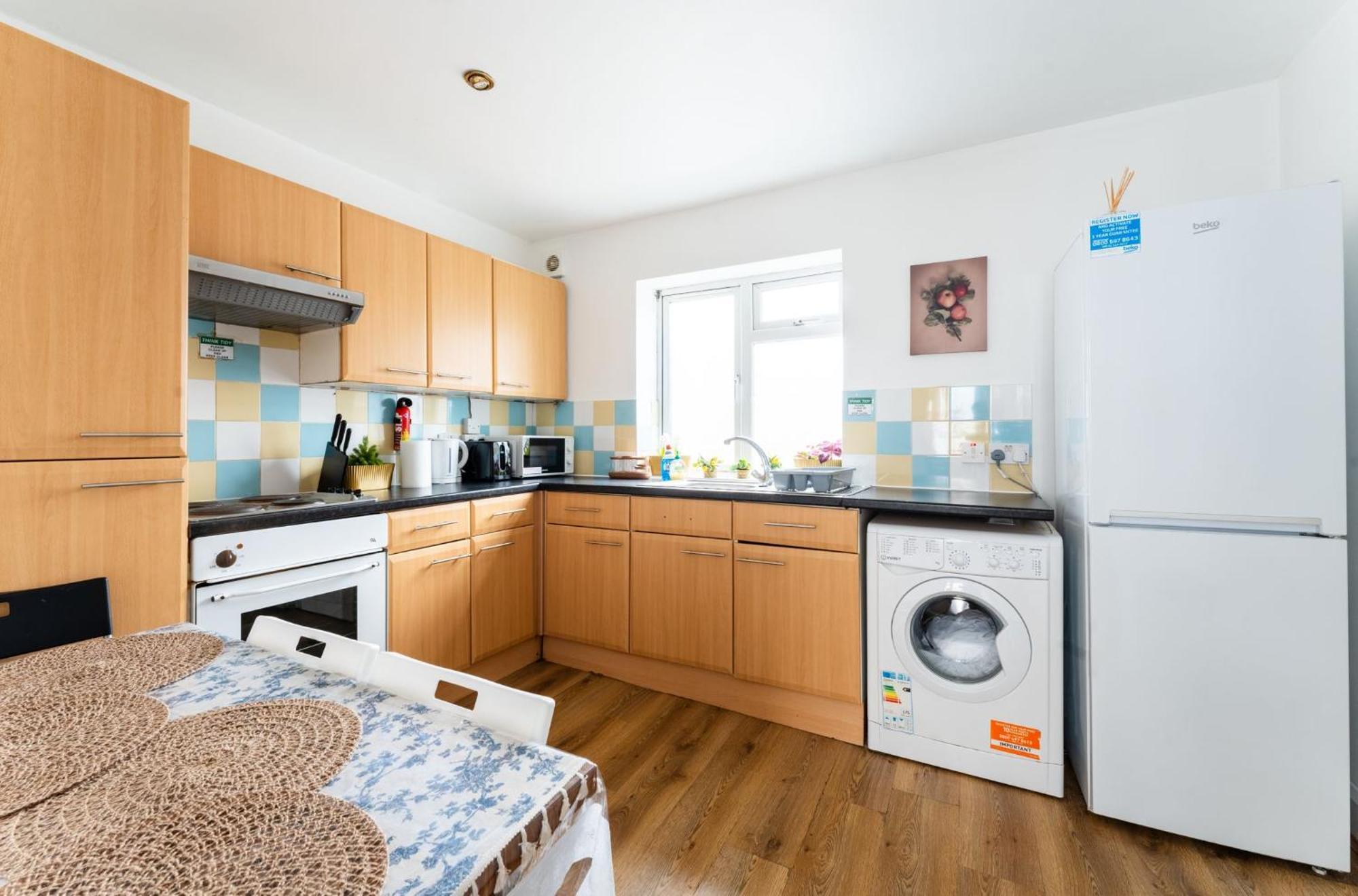 Bright In Camden Town Homestay *
