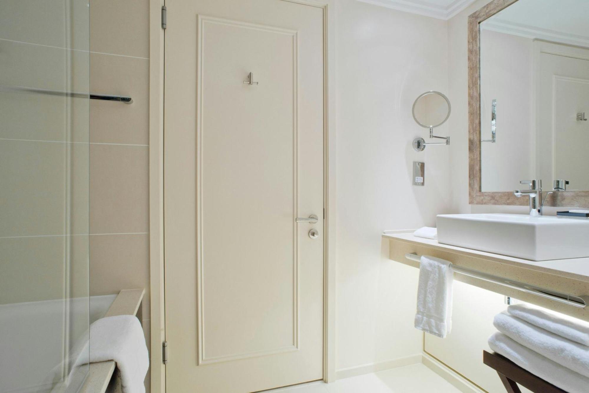 St Pancras London, Autograph Collection Hotel