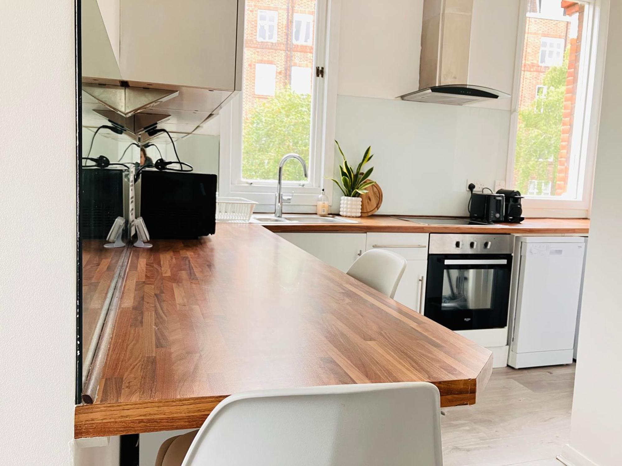 Apartamento Bright Chiswick - Great Location *
