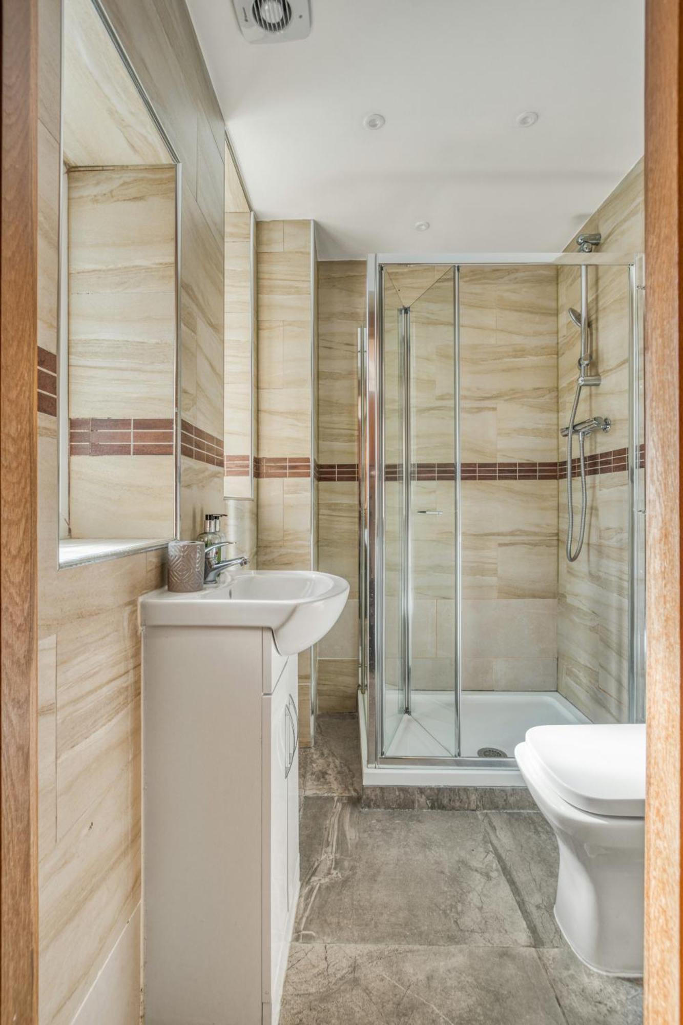 Spacious 3br Flat With Ac 3 Ensuite Bidets Near Selfridges And Hyde Park Apartamento Londres