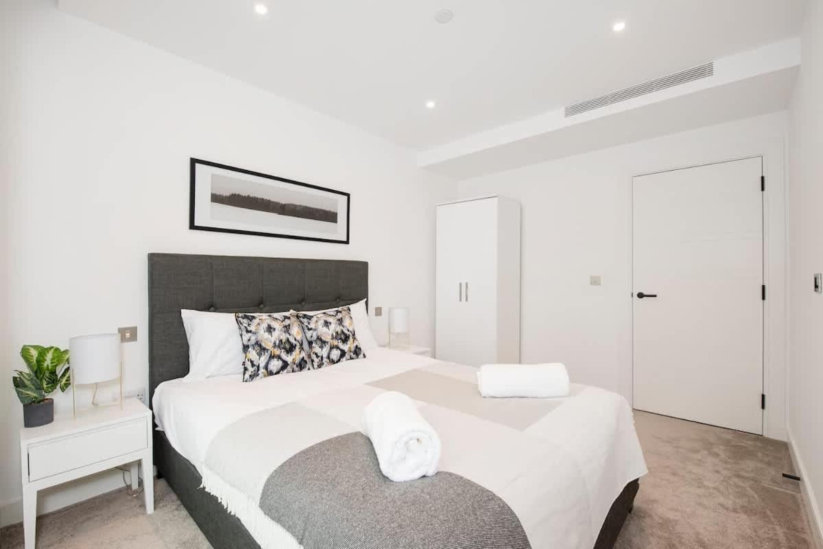 Battersea Power Station 2 Bed Close To Harrods Apartamento Londres