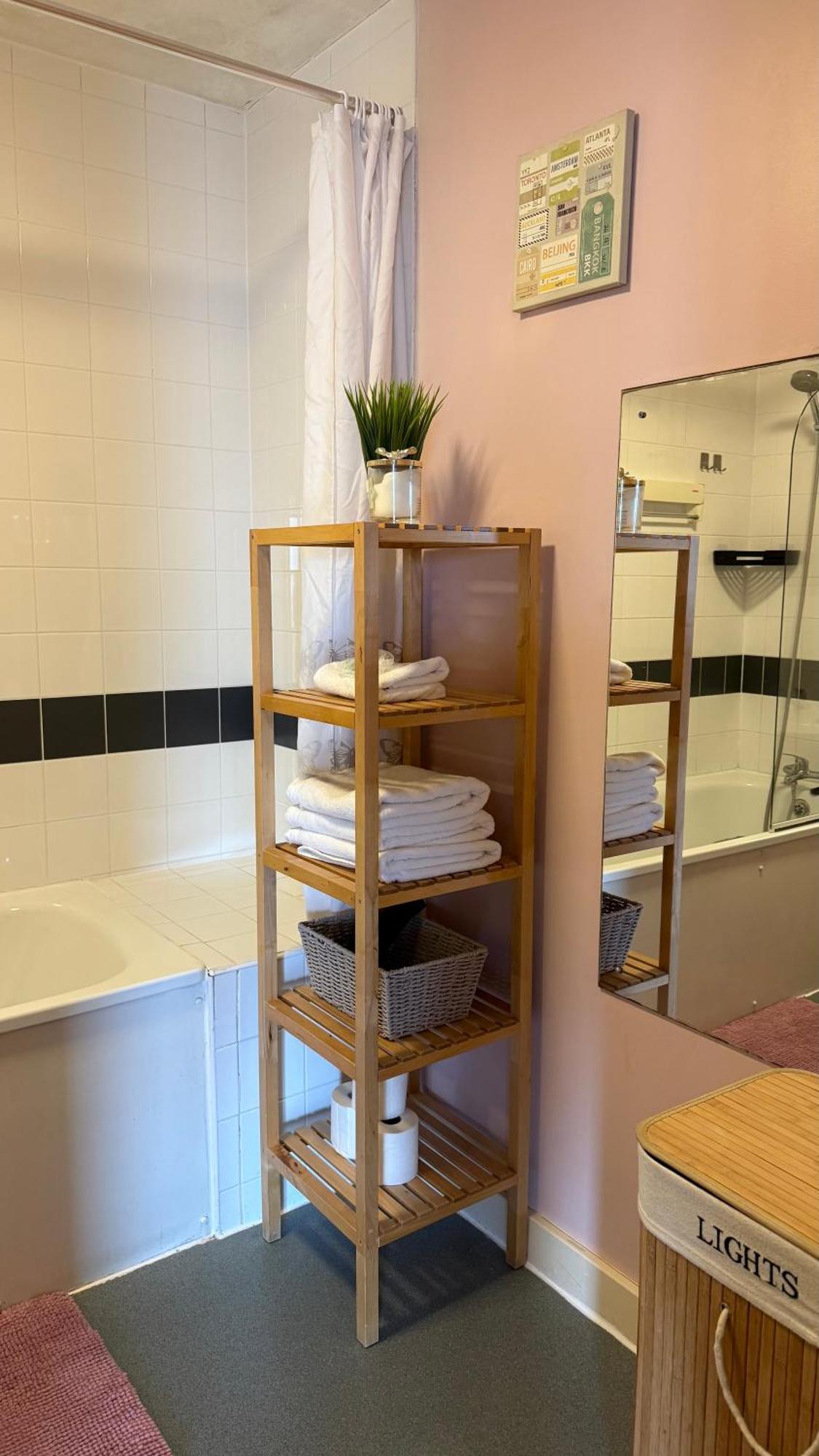 Appartement Sunset Heights Bright 2br With Views And Free Parking *