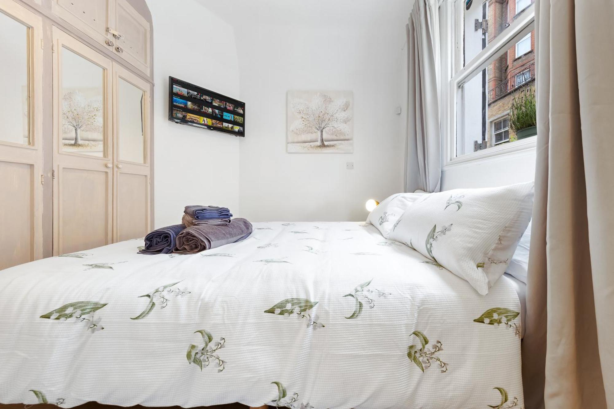 Cosy Private Mews Next To Earls Court St * London