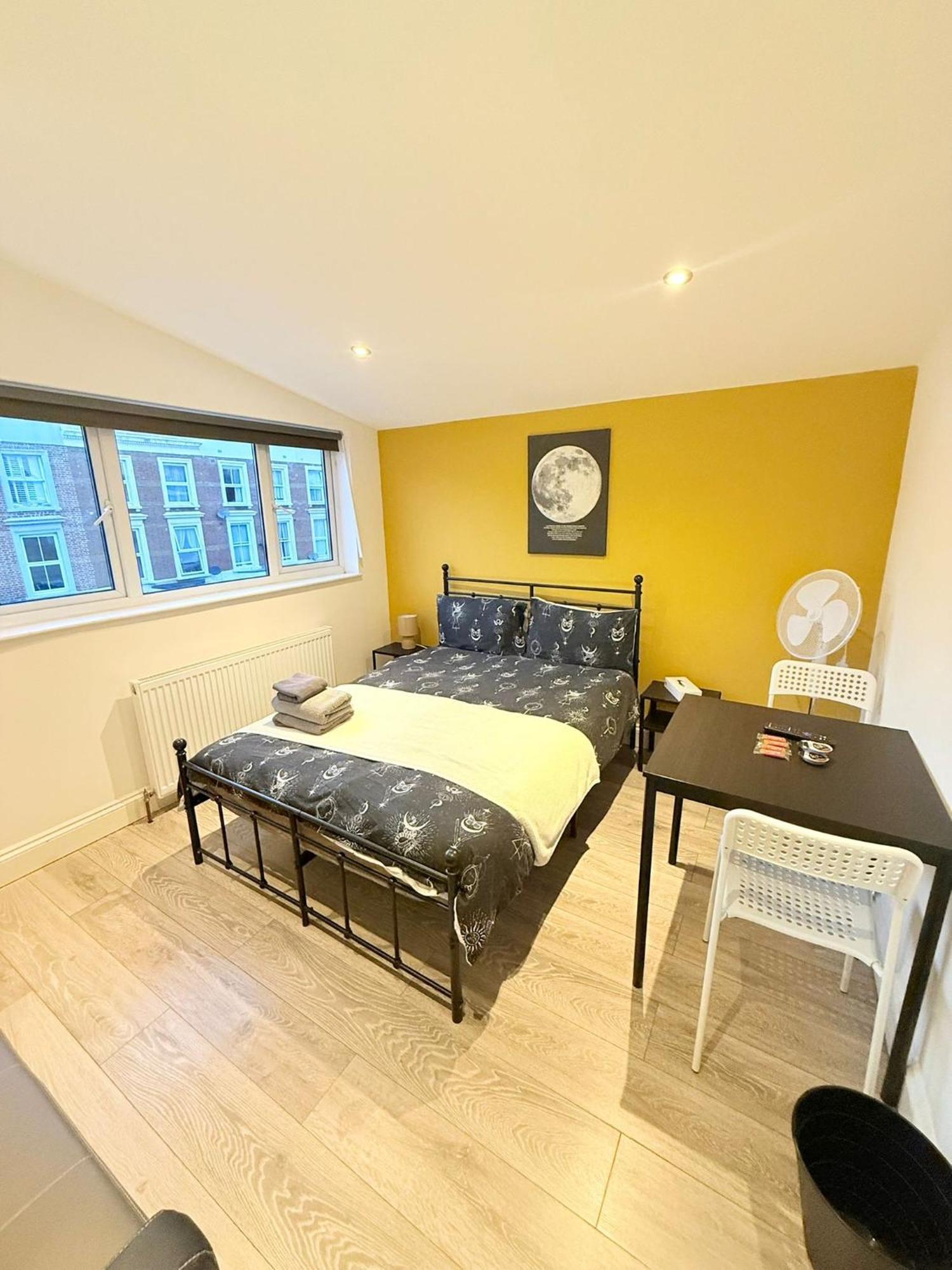 Guest house 15 Min To Guest 22 London