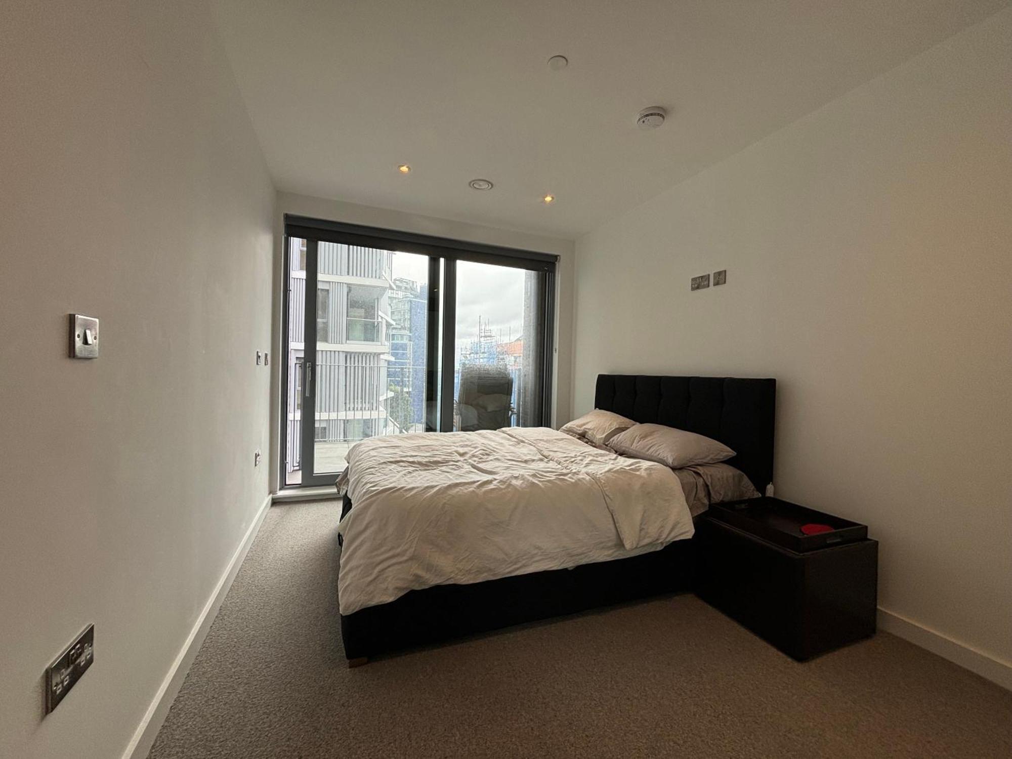 Apartamento Chic 2bd Flat With Private Balcony In Battersea Londres