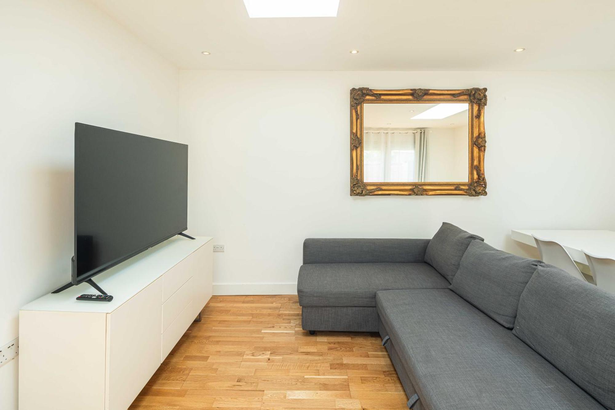 Cozy 2 Bedroom / Westfield / Hammersmith Hospital Apartamento Londres
