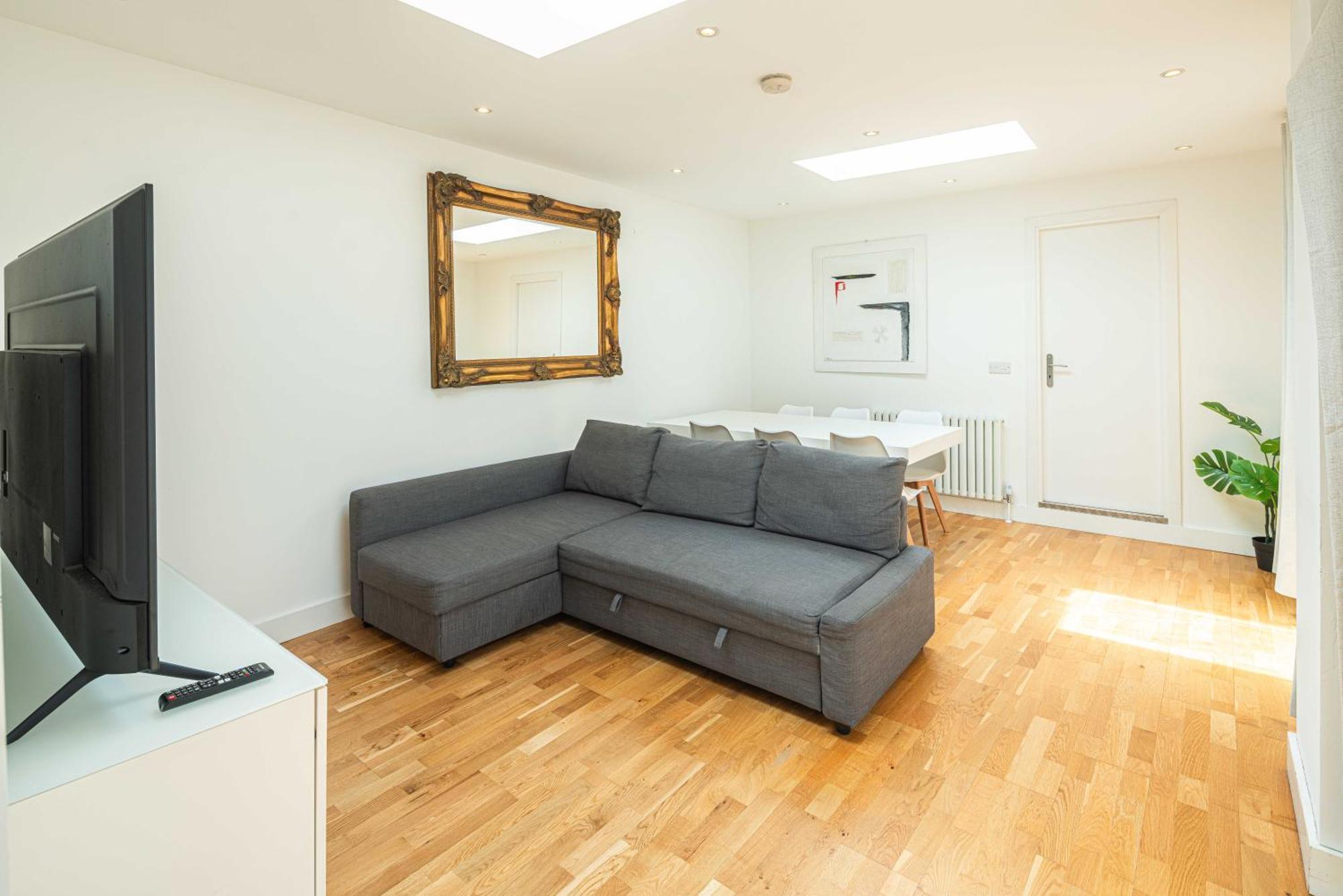 Cozy 2 Bedroom / Westfield / Hammersmith Hospital *