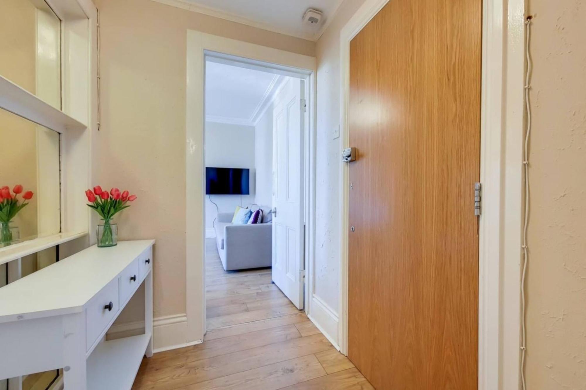 Apartamento Spacious Ealing Broadway Londres