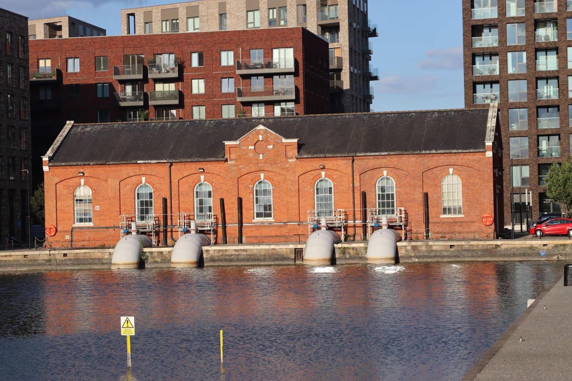 Destination Docklands Riverside *