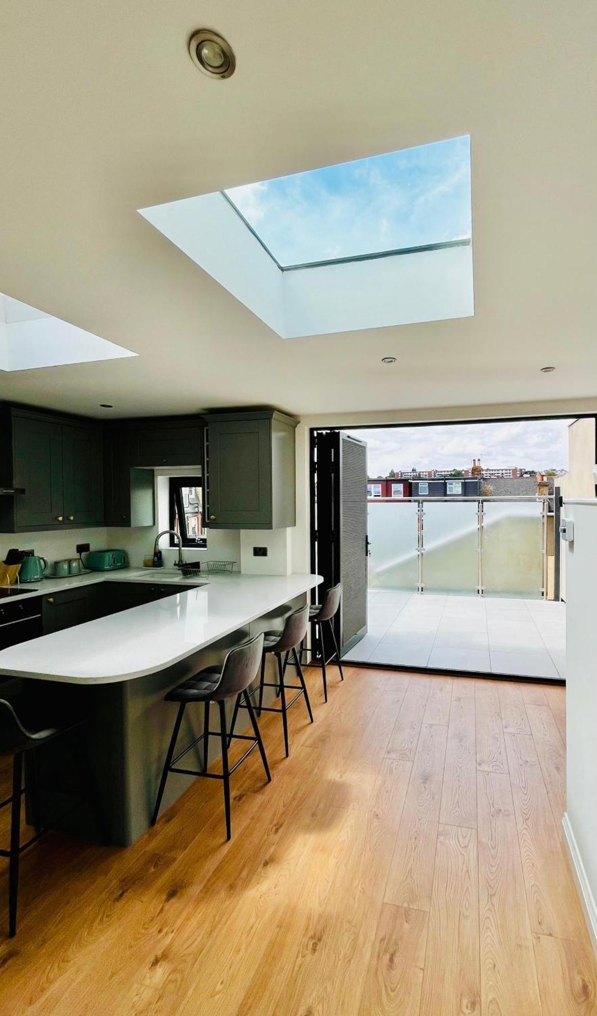 Apartamento Grass Court Terrace - Walking Distance From Wimbledon Championships Londres