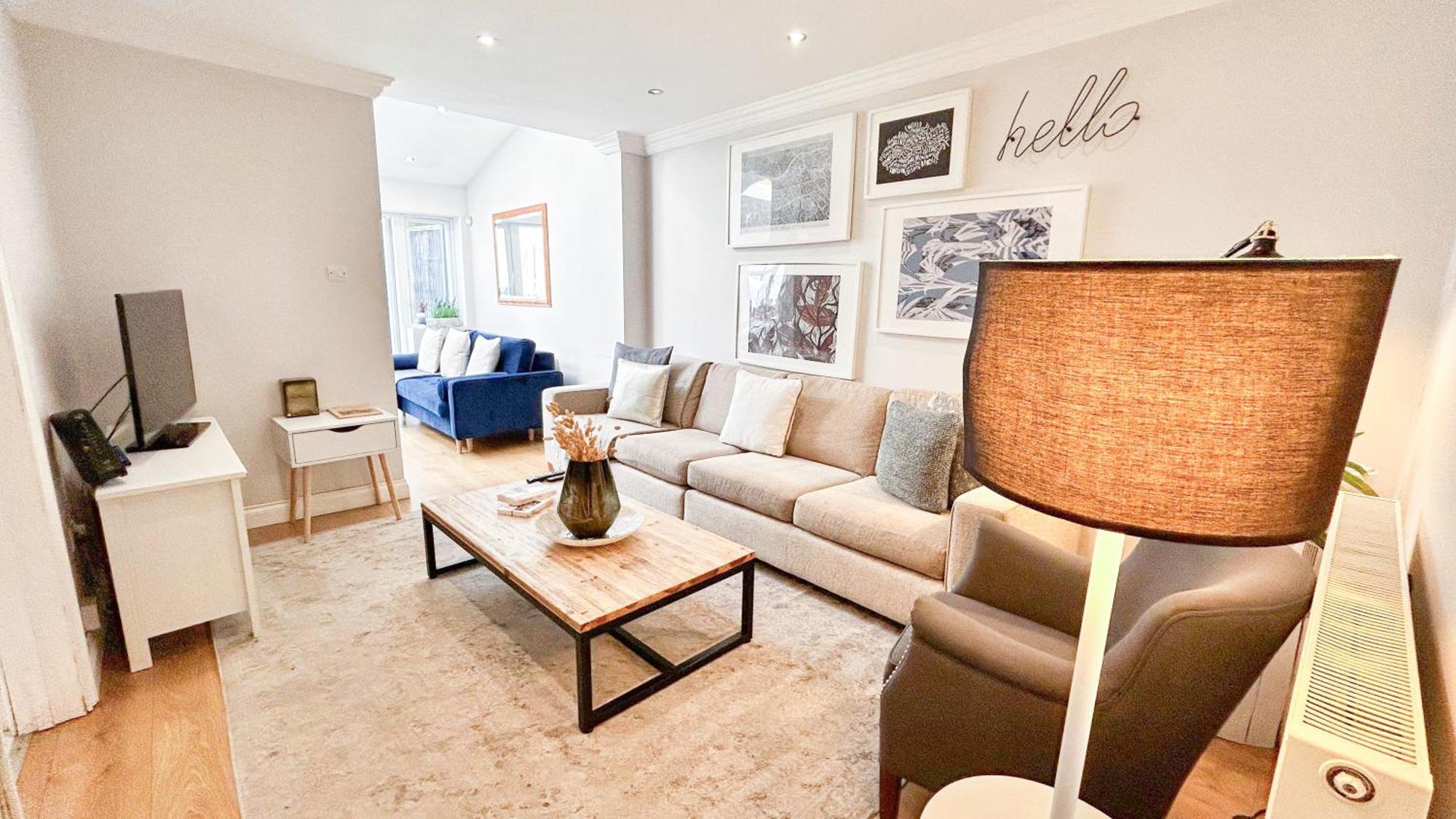 Lovely 4 Bedroom Flat With Ample Garden In Brondesbury, Kilburn Londres