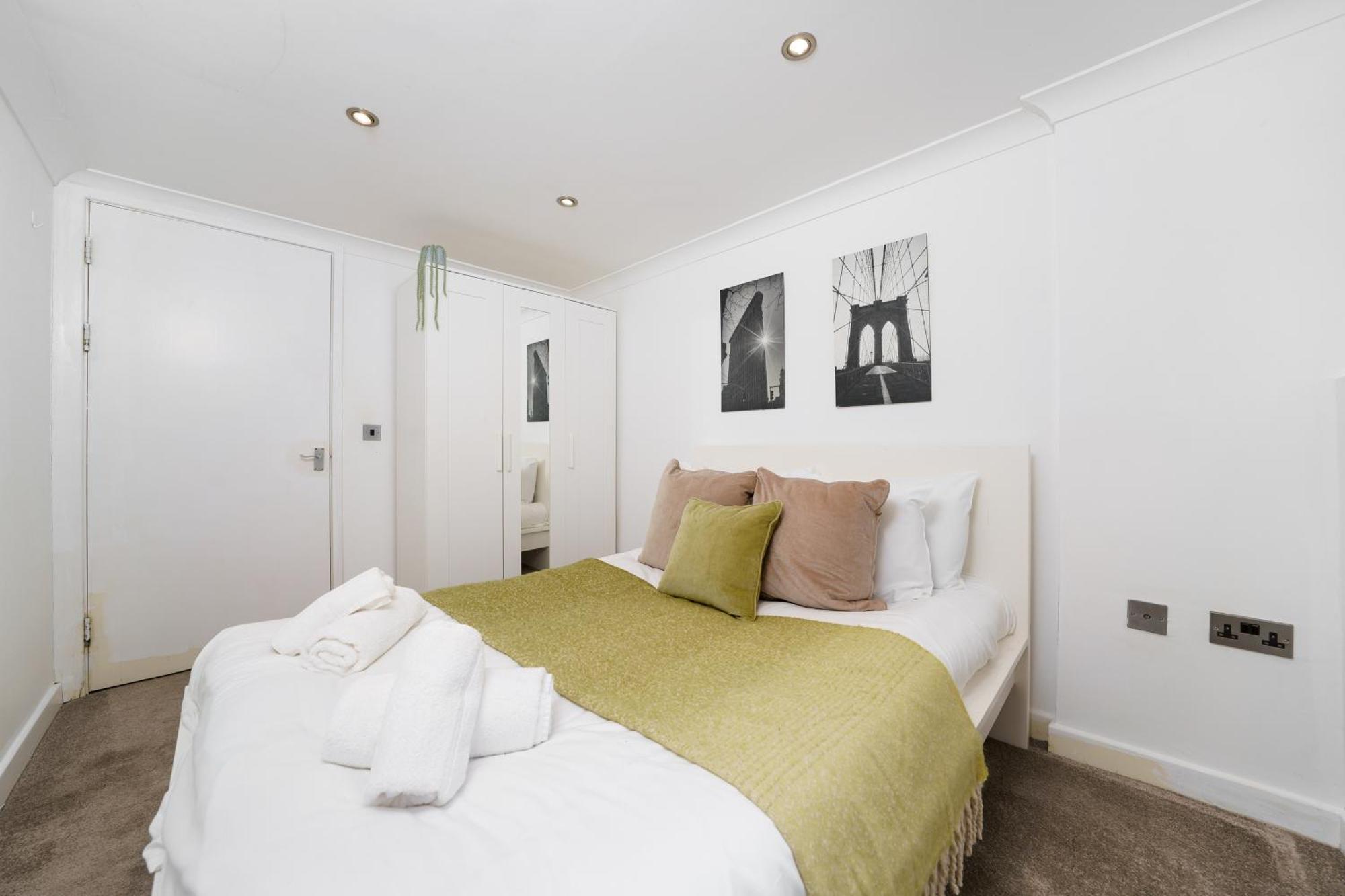 Modern 3br - Flat Sleeps 8 - Walk To Liverpool St * Londres