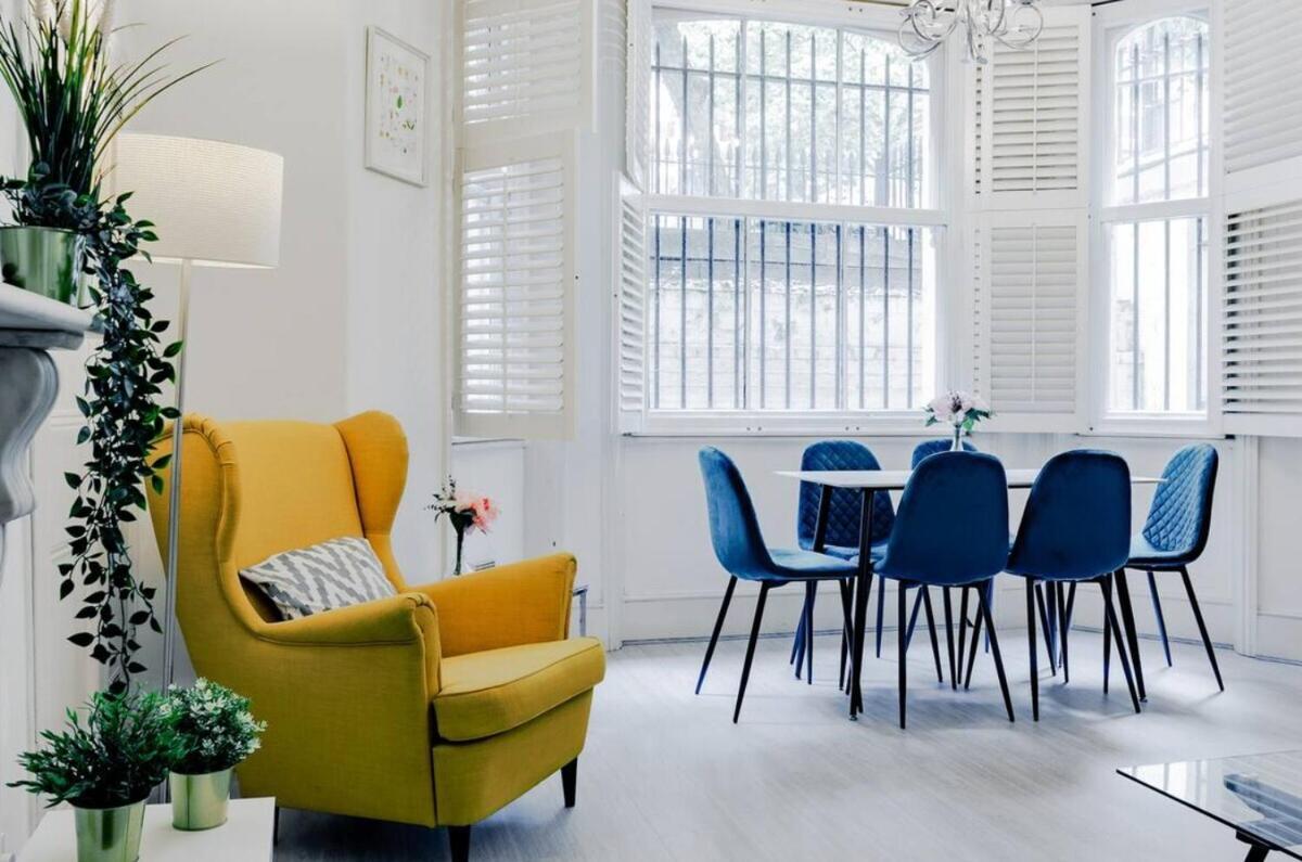 Apartamento Luxurious & Spacious 2br Apr In Earls Court!
