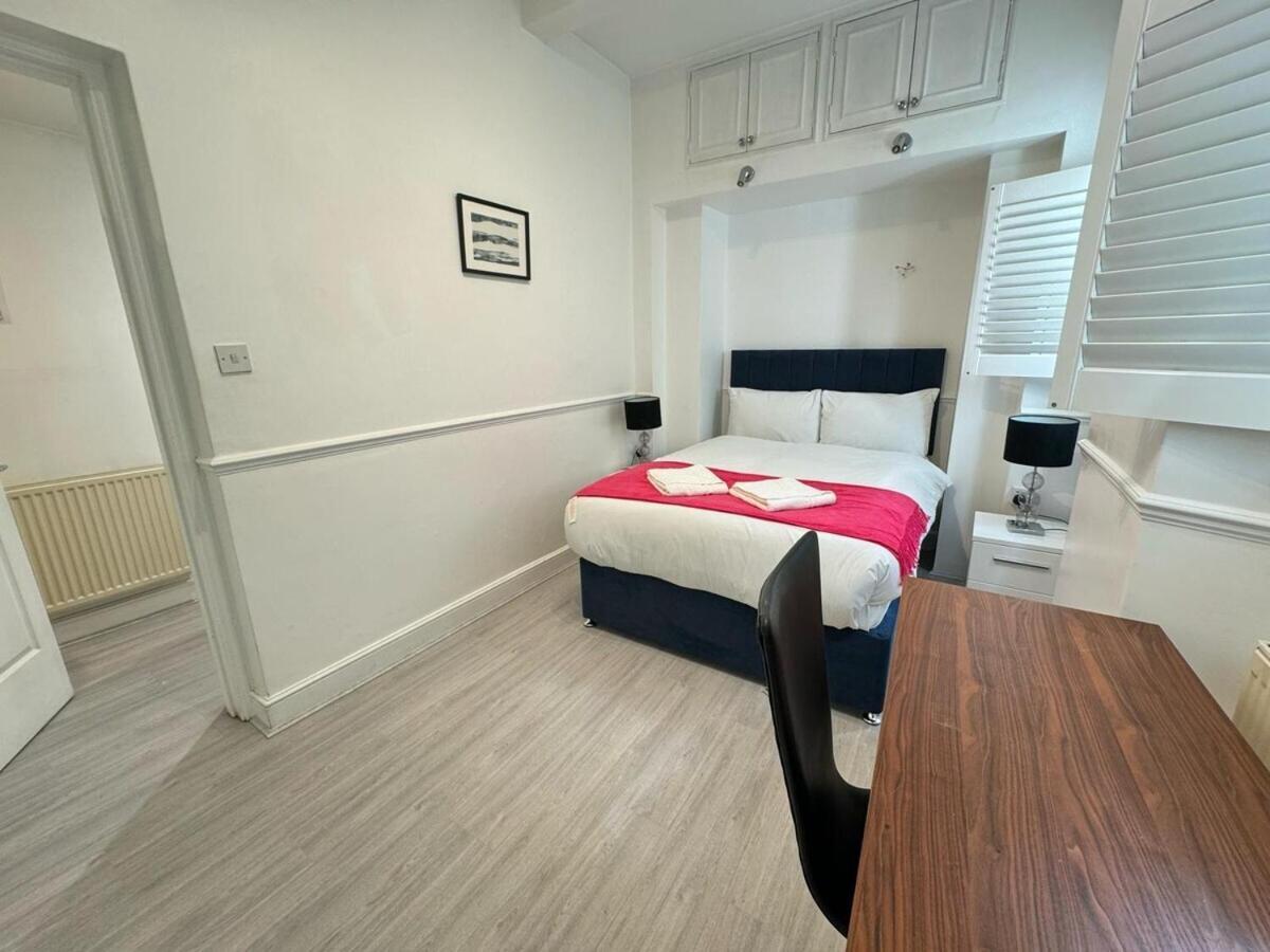 Luxurious & Spacious 2br Apr In Earls Court! Londres