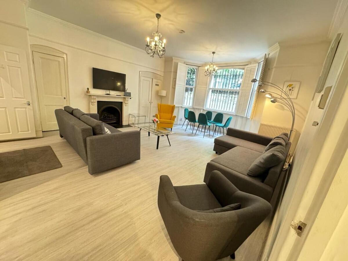 Luxurious & Spacious 2br Apr In Earls Court! *