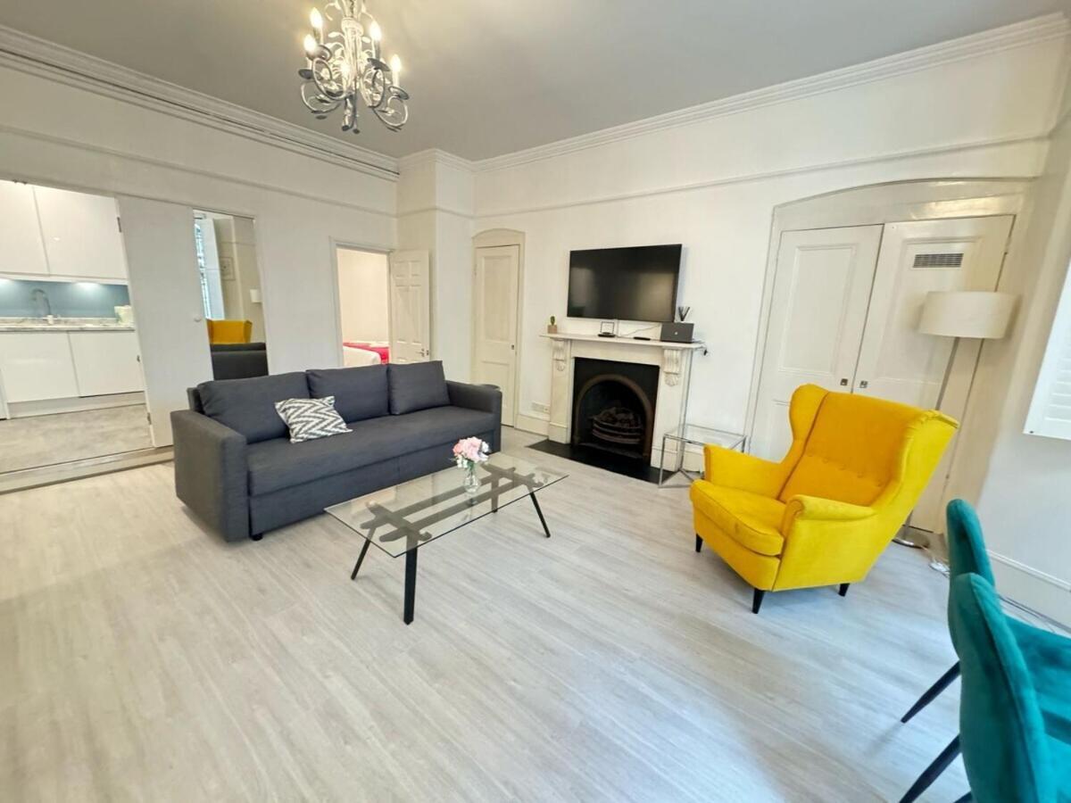 Luxurious & Spacious 2br Apr In Earls Court!