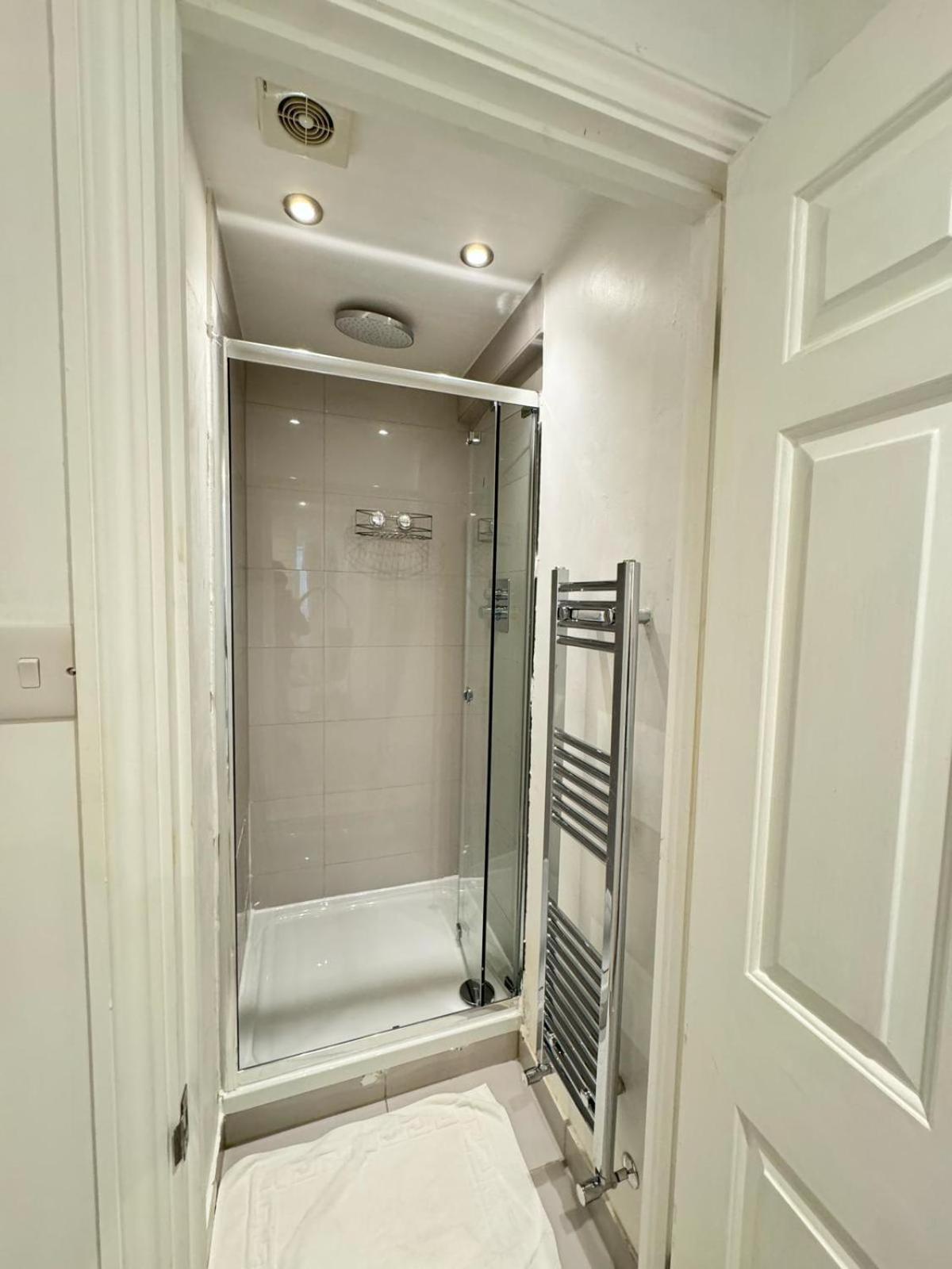 Luxurious & Spacious 2br Apr In Earls Court! Apartamento *