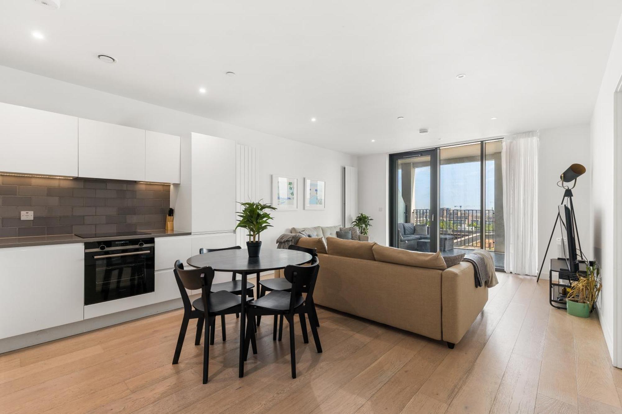Spacious Modern 1 Bed Apartment.
