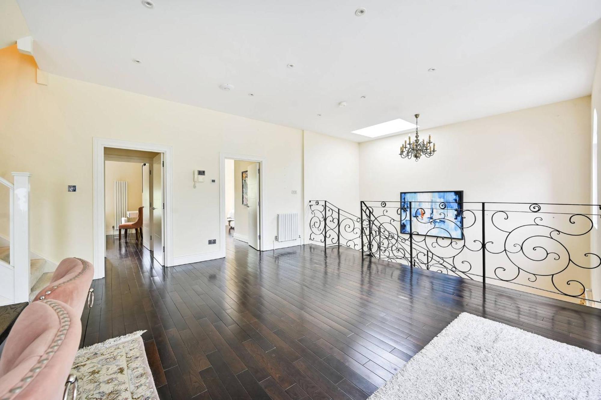 Luxury House London