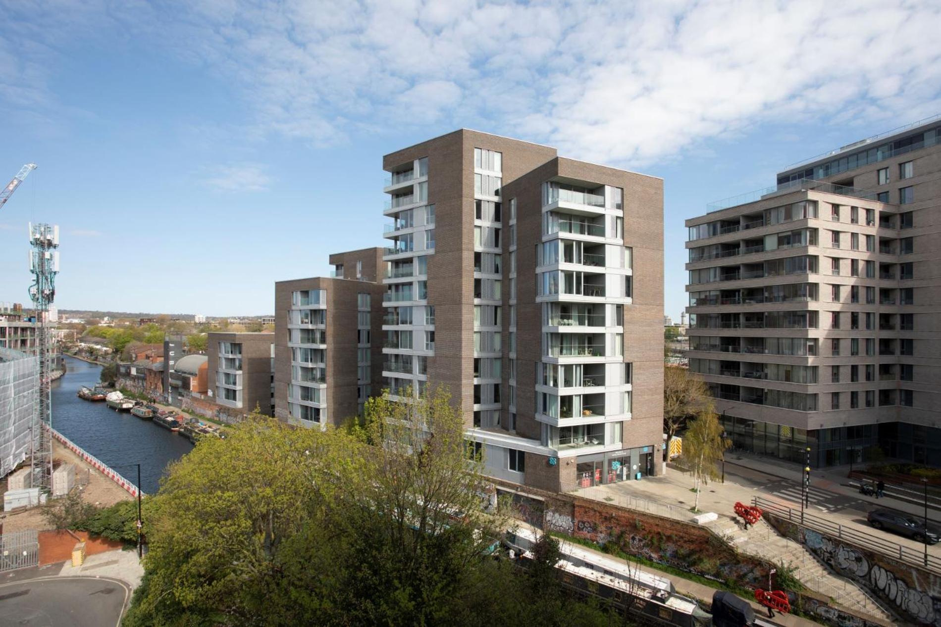 Kings Cross - Luxury 3 Bed Apartment, Private Balcony Apartamento