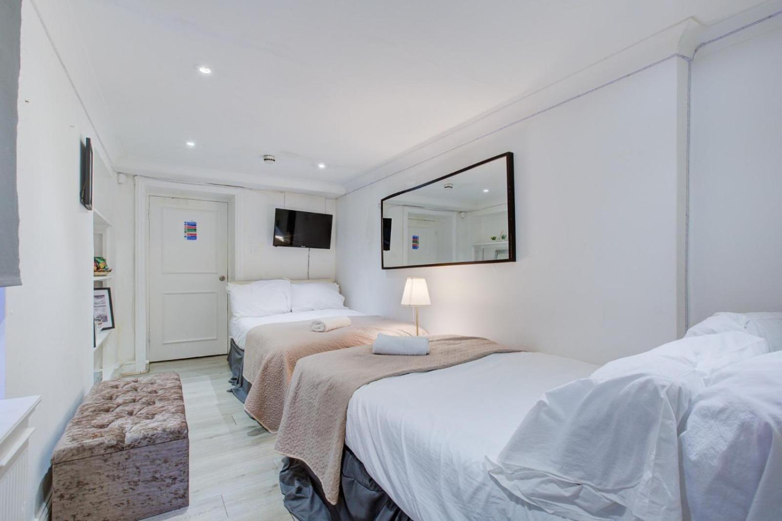 Hyde Park Harriet Hotel *