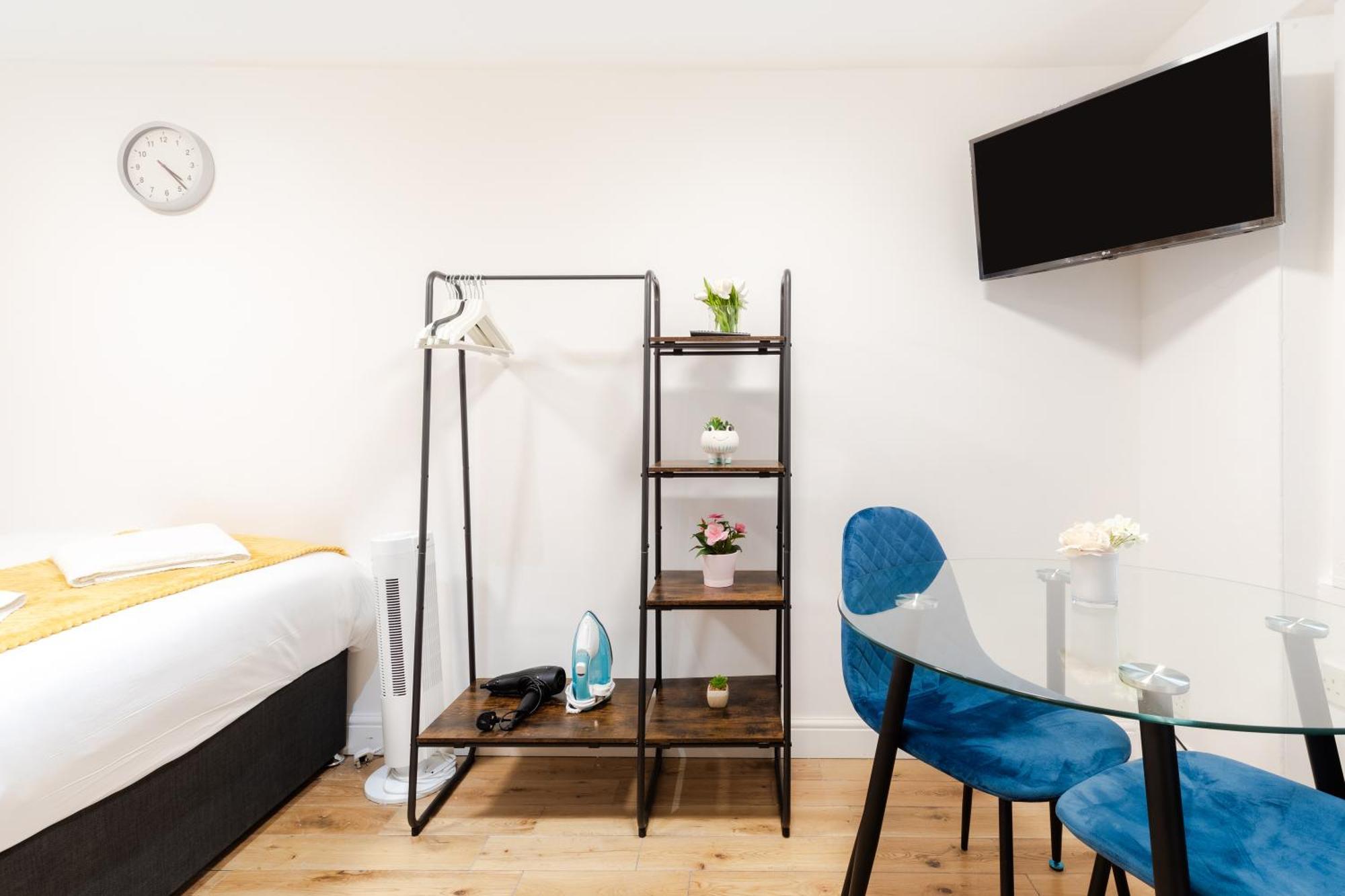 Apartment Hyde Park Budget Studios! London
