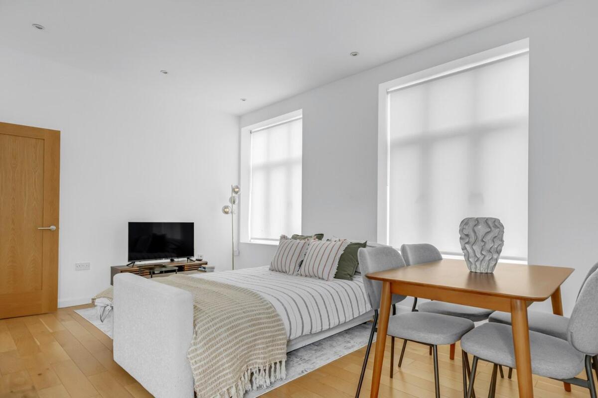 1 Bed By Leyton Orient, Abba Arena & Olympic Park Londres