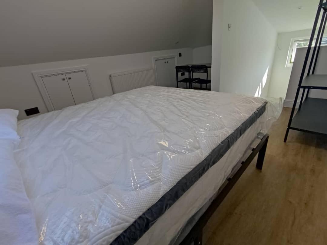 Apartment Starnest Willesden Junction London