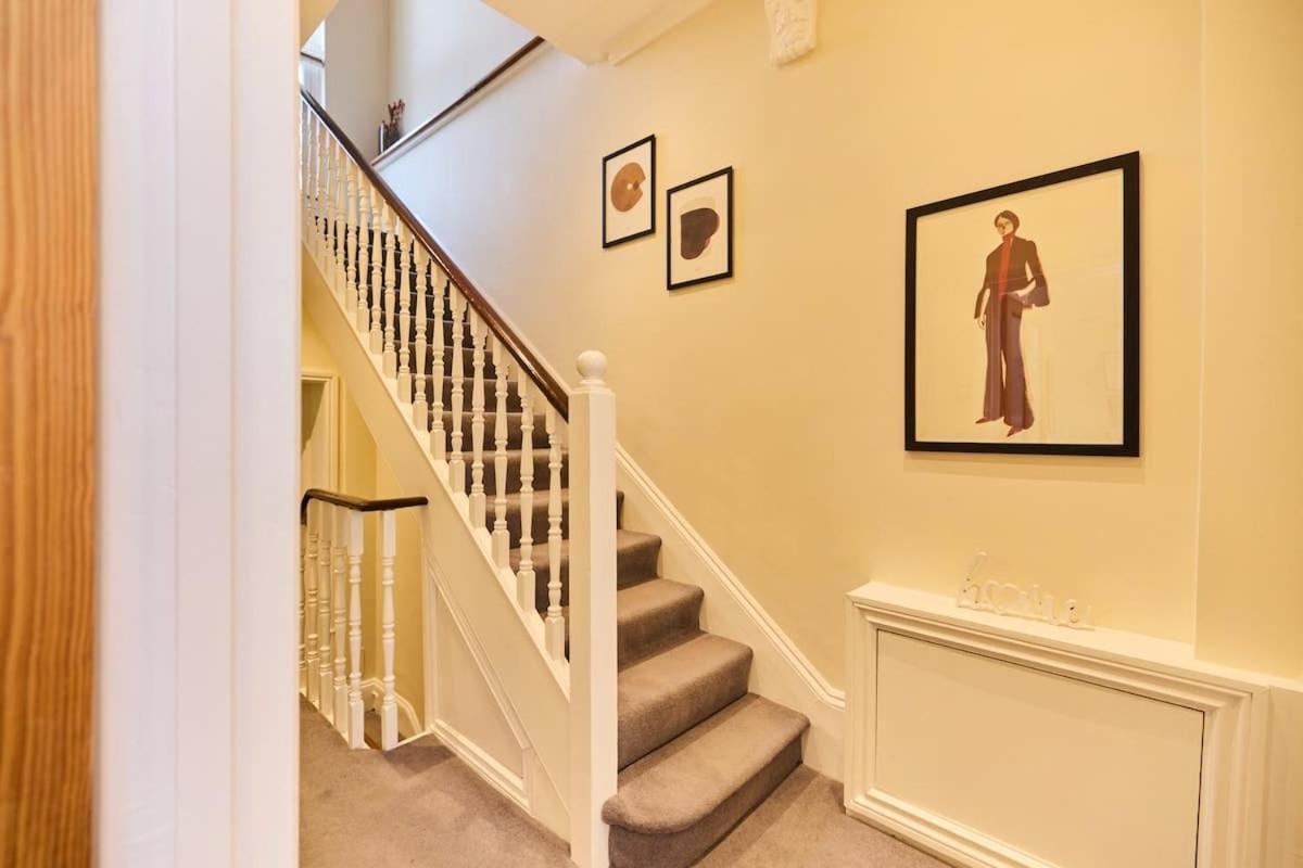 The Peckham Hideaway - Bright 3bdr Flat Appartement