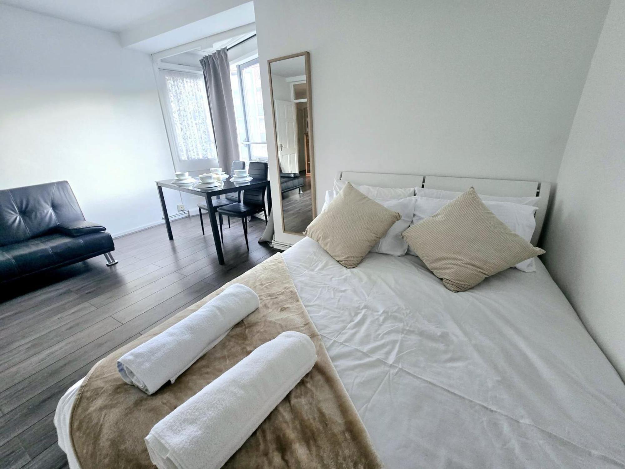Apartment Imam - Halliday House London
