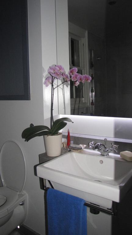 Holmewood Habitación en casa particular Londres