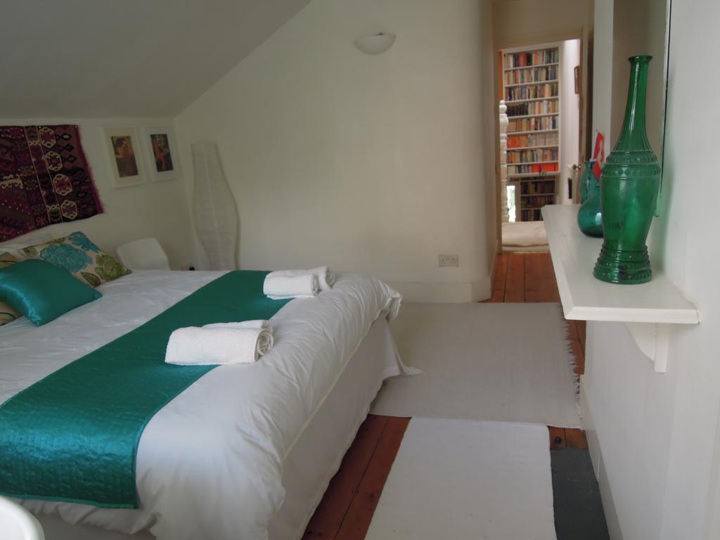 Habitación en casa particular Holmewood Londres